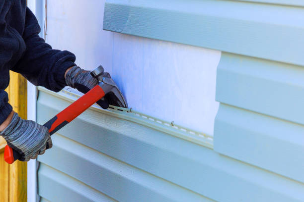 Reliable Emergency Siding Repair contractor in Maysville, KY by Squared Siding